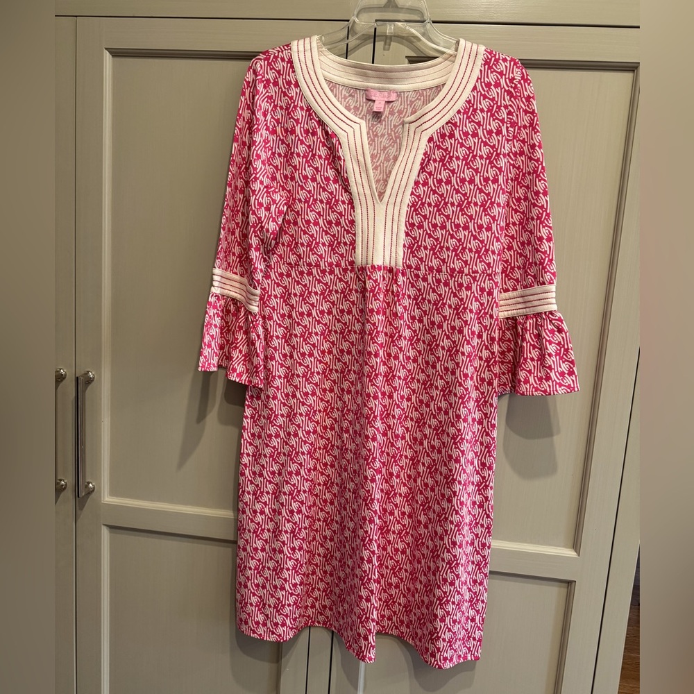 Lilly Pulitzer Twyla Dress Hot Pink Perfect Condition soft and flowy fabric
